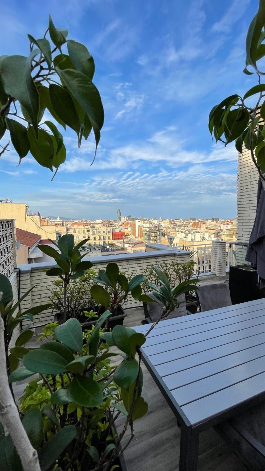 Leilighet Spacious Penthouse With Big Private Terrace & View Barcelona