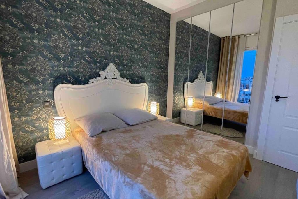 Apartamento Spacious Penthouse With Big Private Terrace & View