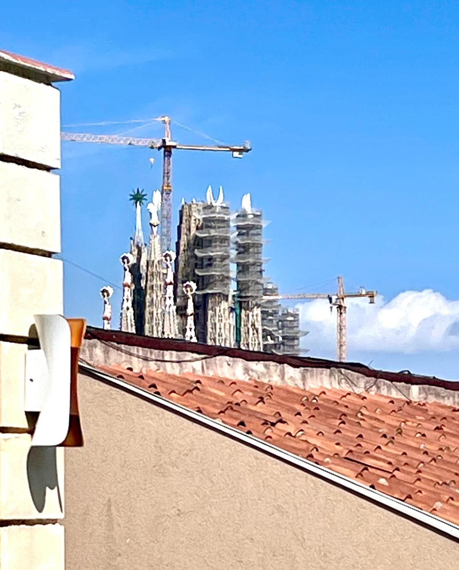Spacious Penthouse With Big Private Terrace & View Apartamento