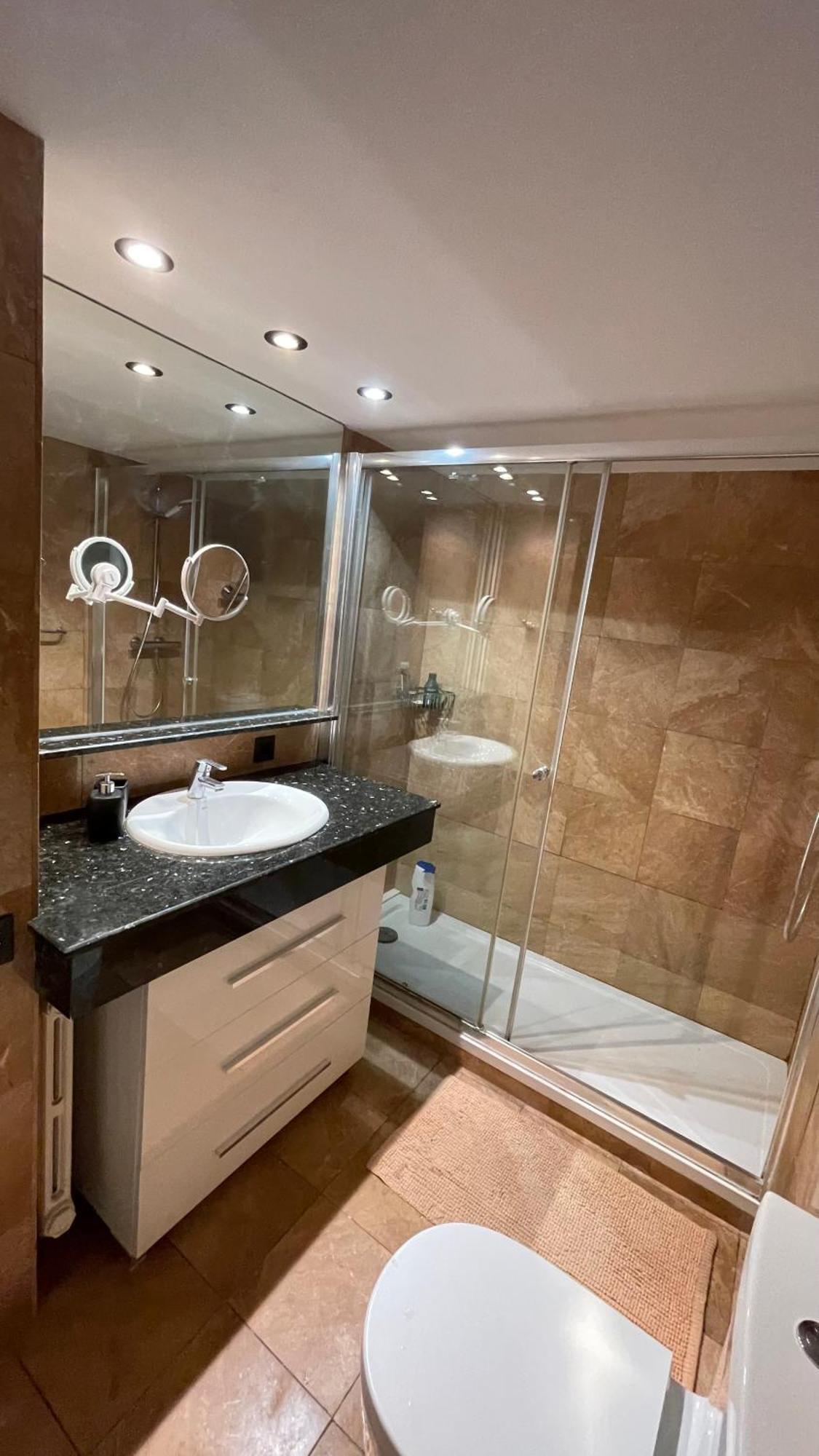Apartamento Spacious Penthouse With Big Private Terrace & View